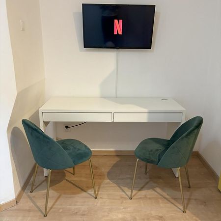 Tiny Studio Quinet Bucureşti Eksteriør bilde