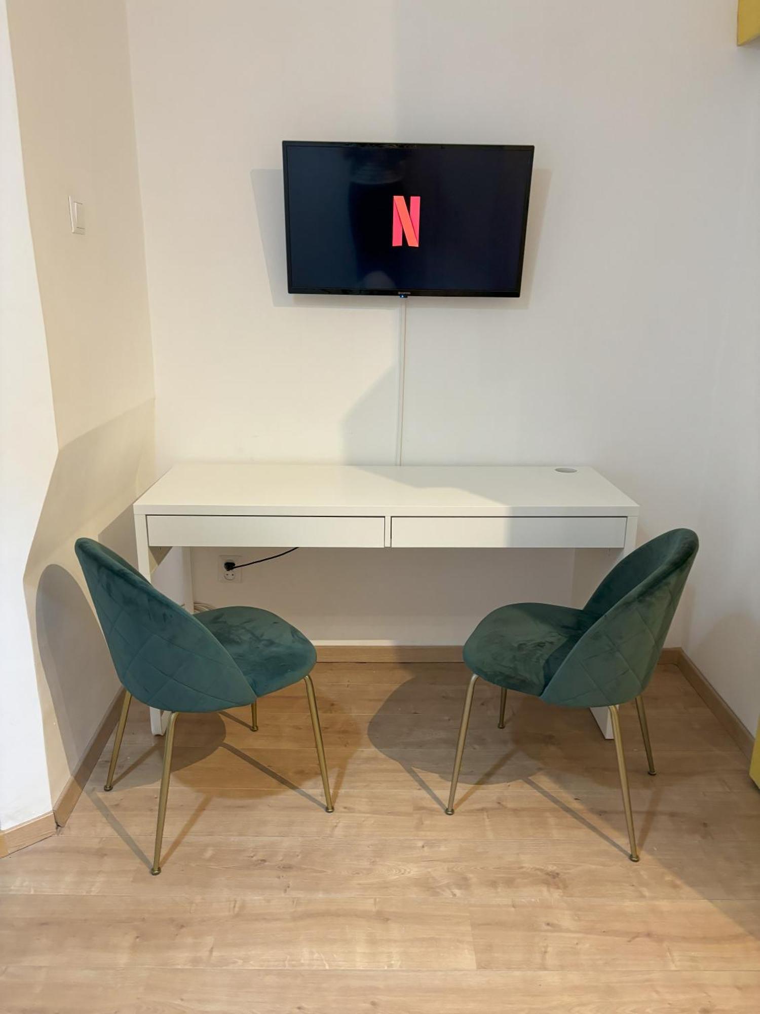 Tiny Studio Quinet Bucureşti Eksteriør bilde